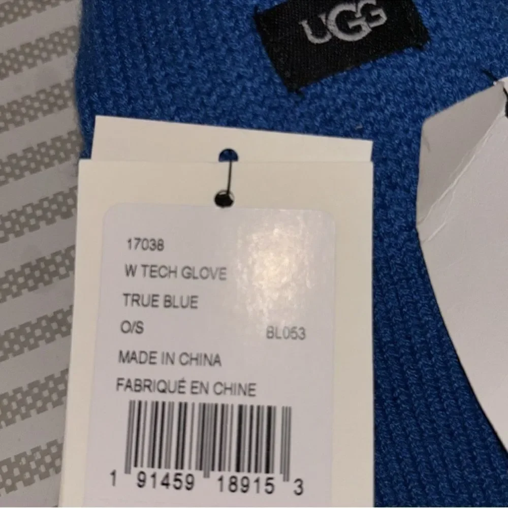 NWT UGG Knit Tech Gloves